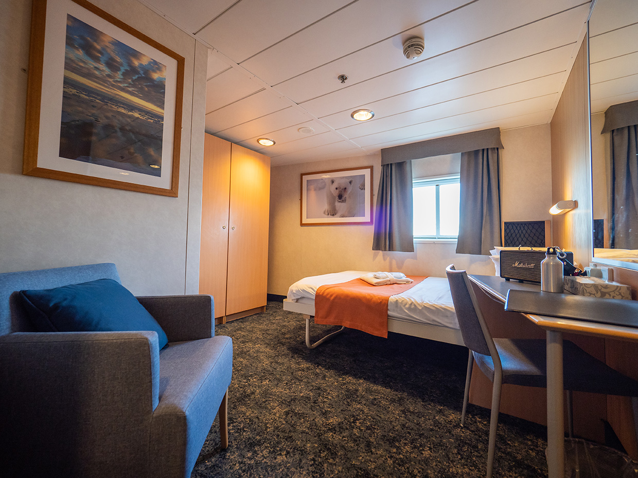 Cabin of  MS Quest: double bed cabin