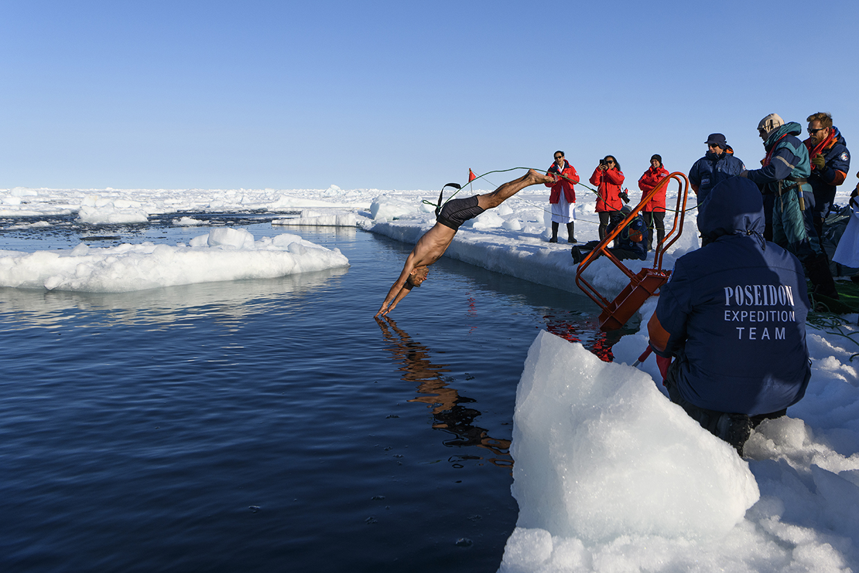 Iceswimming on the Northpole