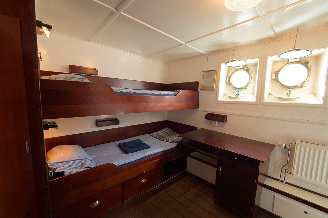 Cabin of  MS Stockholm: Two bed cabin (bunk beds)