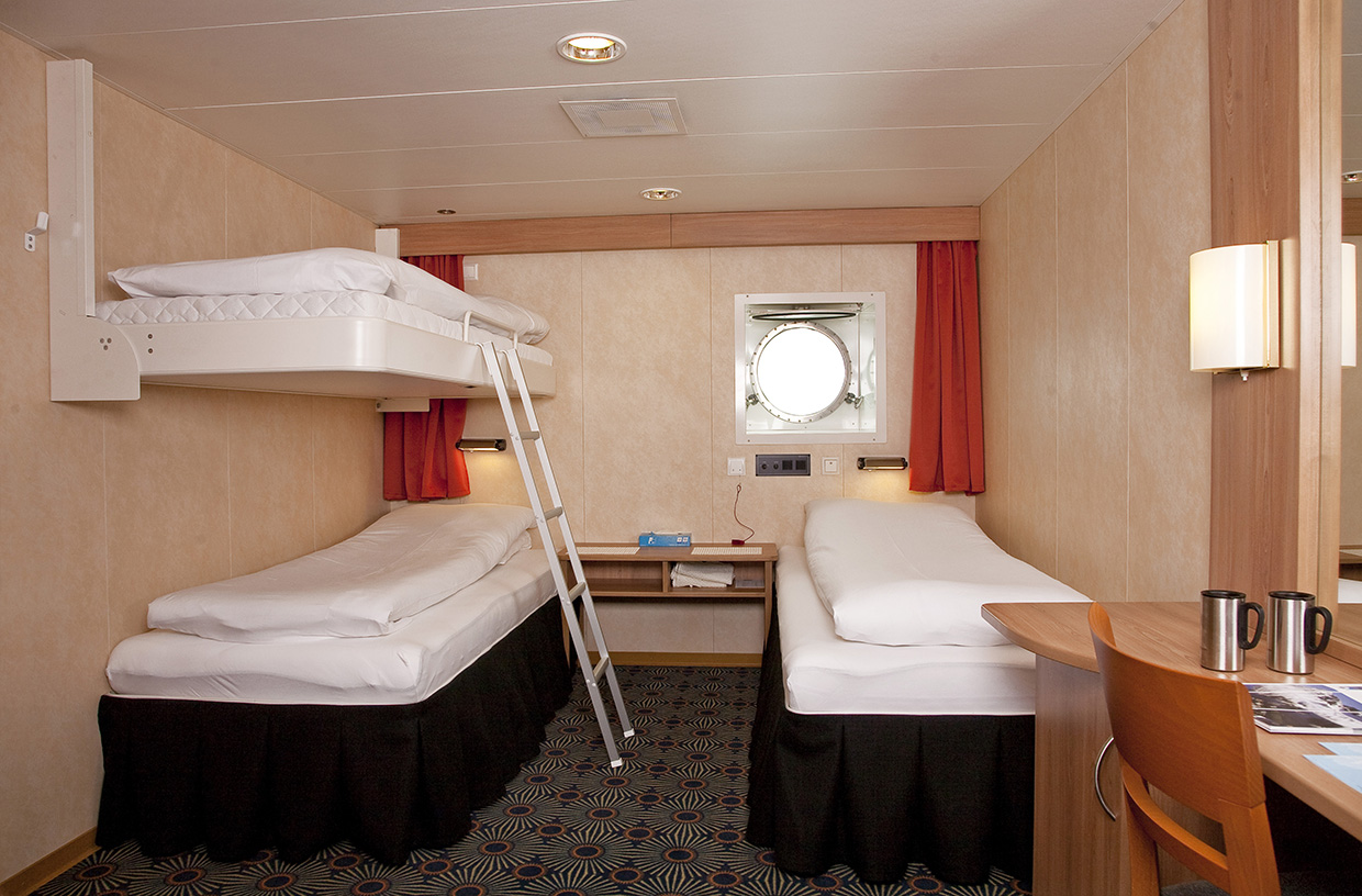 Cabin of  MS Expedition: Triple bed cabin