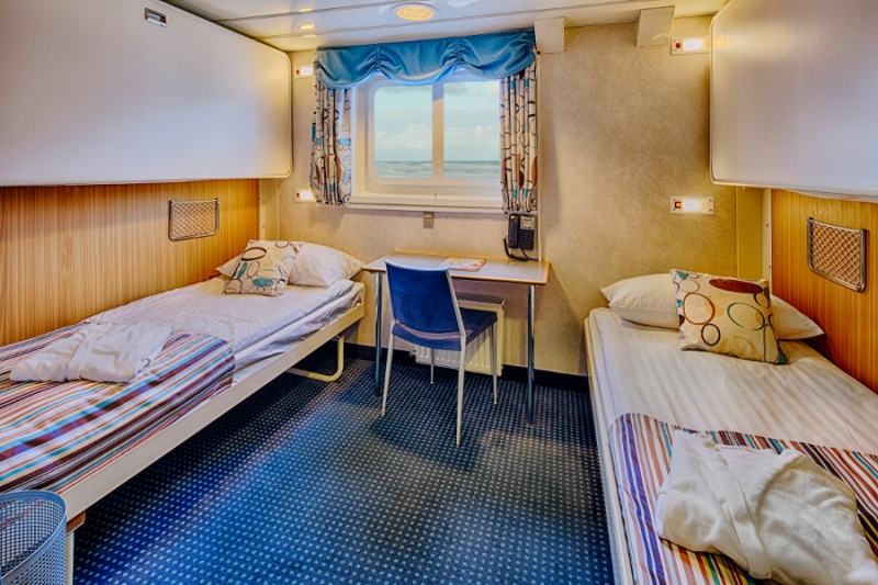 Cabin of  MS Ocean Nova: Twin bed cabin (side by side)