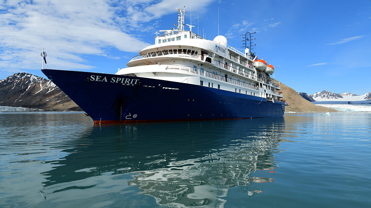 MV Sea Spirit in the arctic summer