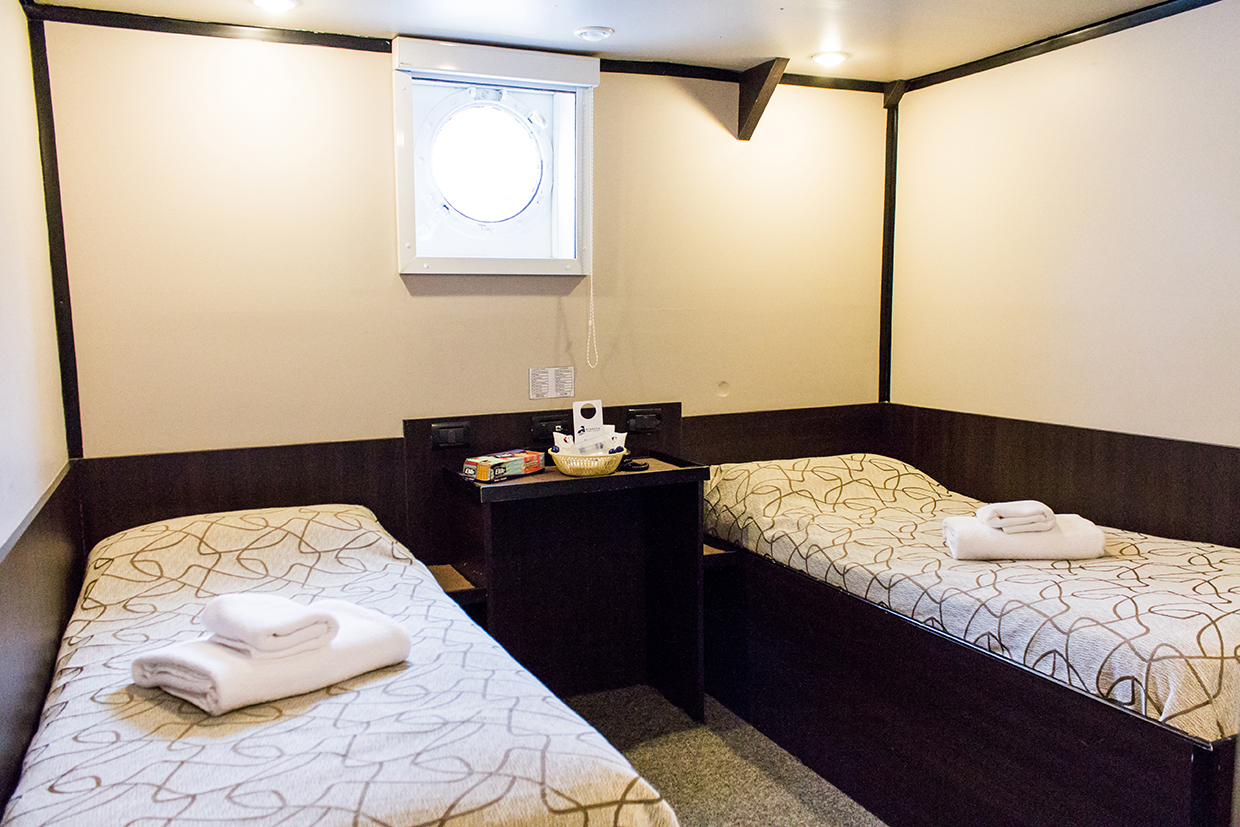 Cabin of  MS Ushuaia: Twin bed cabin Premier