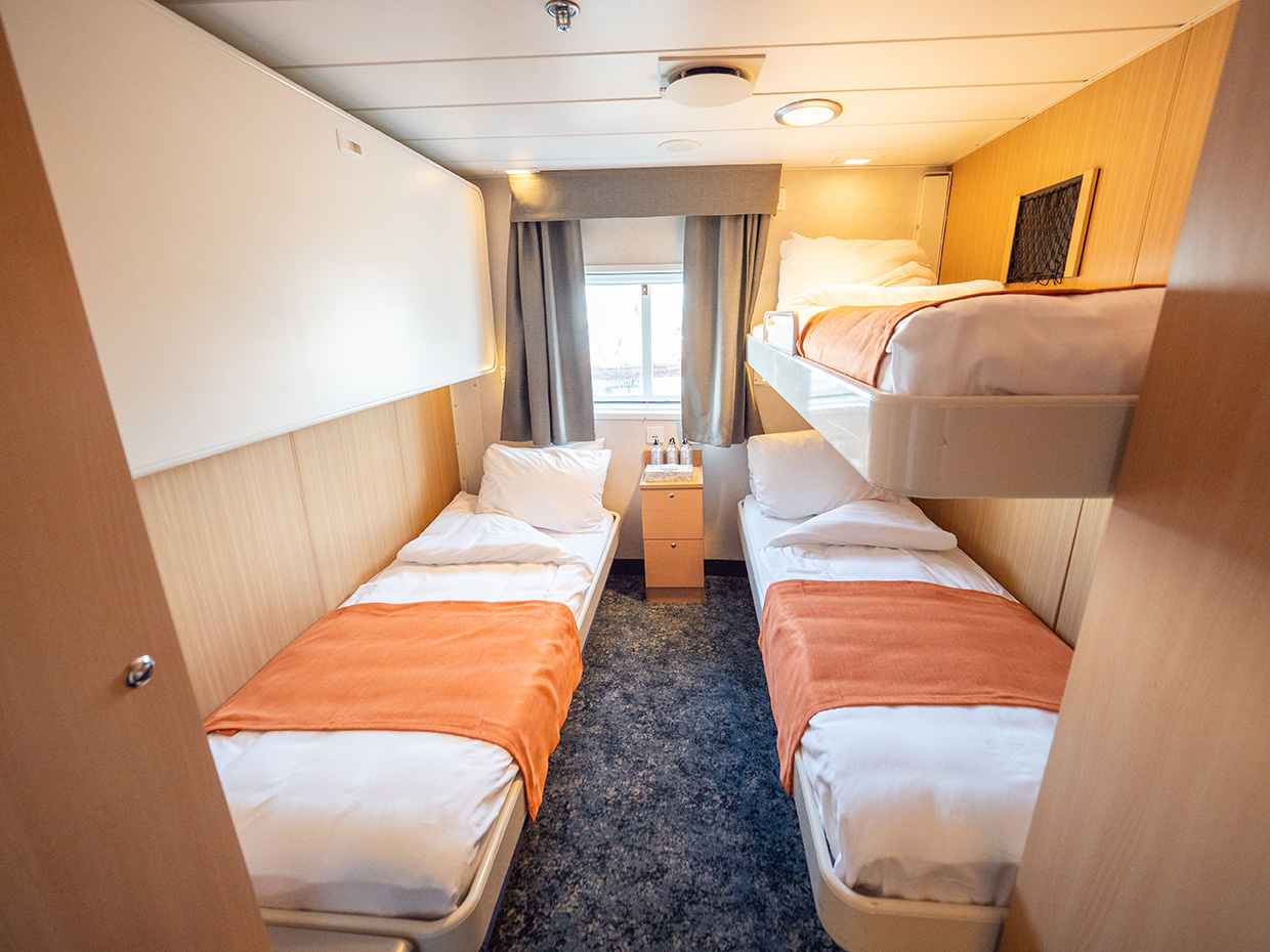 Cabin of  MS Quest: 3-bed cabine